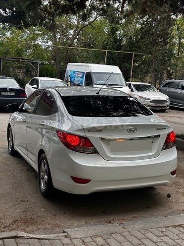 Hyundai Accent 2011, 424,000 km - 1.6 л - Bakı