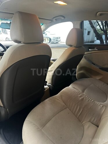 Hyundai Accent 2011, 424,000 km - 1.6 л - Bakı