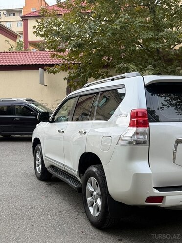 Toyota Land Cruiser Prado 2010, 316,110 km - 2.7 л - Bakı