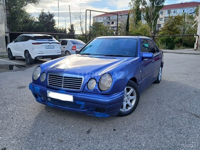 Mercedes E 200 1996, 326,056 km - 2.0 л - Sumqayıt