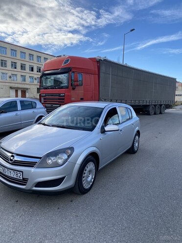 Opel Astra 2009, 297,936 km - 1.4 л - Sumqayıt