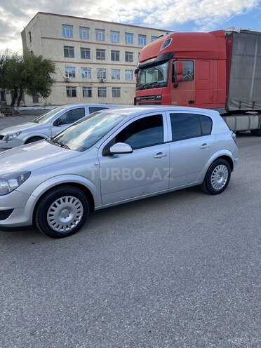 Opel Astra 2009, 297,936 km - 1.4 л - Sumqayıt