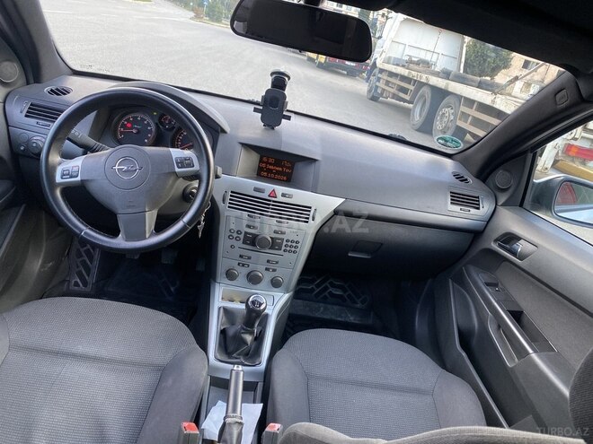 Opel Astra 2009, 297,936 km - 1.4 л - Sumqayıt