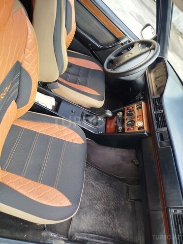 Mercedes E 220 1993, 352,646 km - 2.2 l - Qəbələ