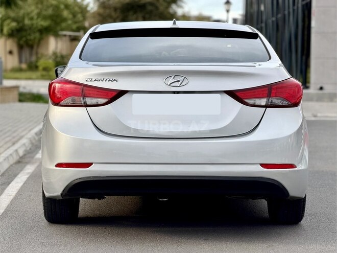 Hyundai Elantra 2015, 210,824 km - 1.8 л - Bakı
