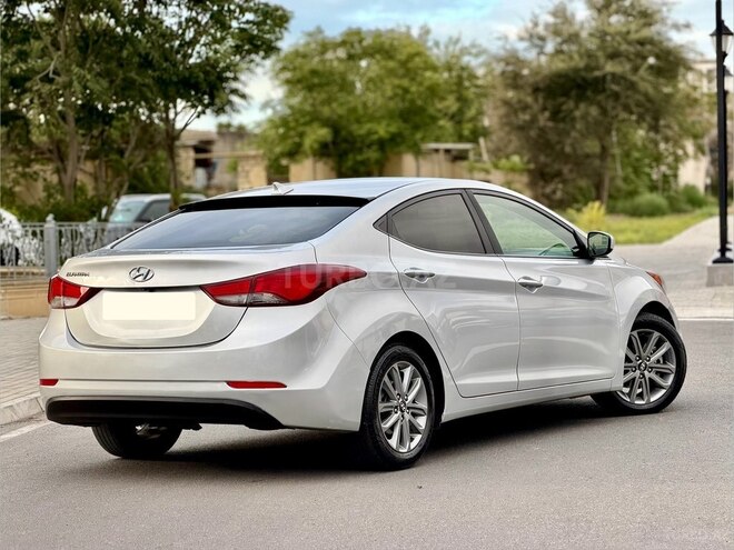 Hyundai Elantra 2015, 210,824 km - 1.8 л - Bakı