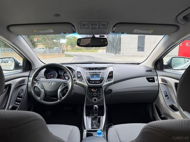Hyundai Elantra 2015, 210,824 km - 1.8 л - Bakı
