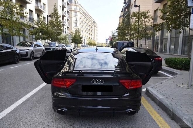 Audi A7 2011, 255,000 km - 3.0 л - Bakı