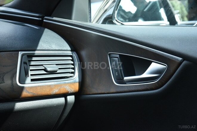 Audi A7 2011, 255,000 km - 3.0 л - Bakı
