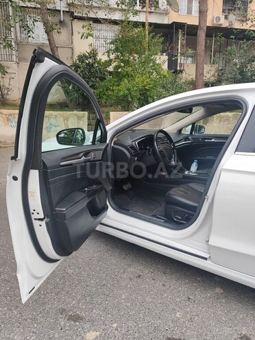 Ford Fusion (North America) 2018, 206,000 km - 2.0 л - Bakı