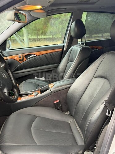Mercedes E 320 2004, 282,000 km - 3.2 л - Masallı