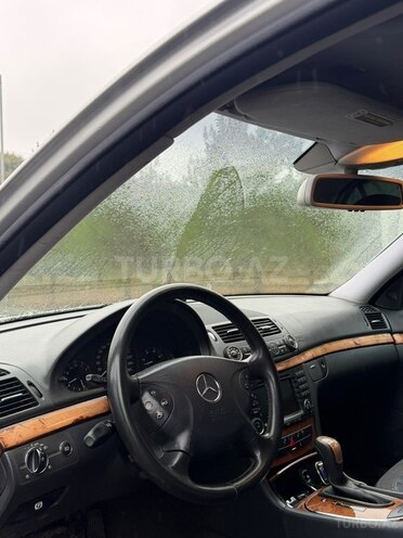 Mercedes E 320 2004, 282,000 km - 3.2 л - Masallı