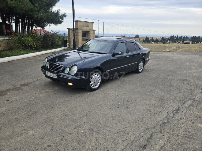 Mercedes E 220 1999, 362,976 km - 2.2 l - Qazax