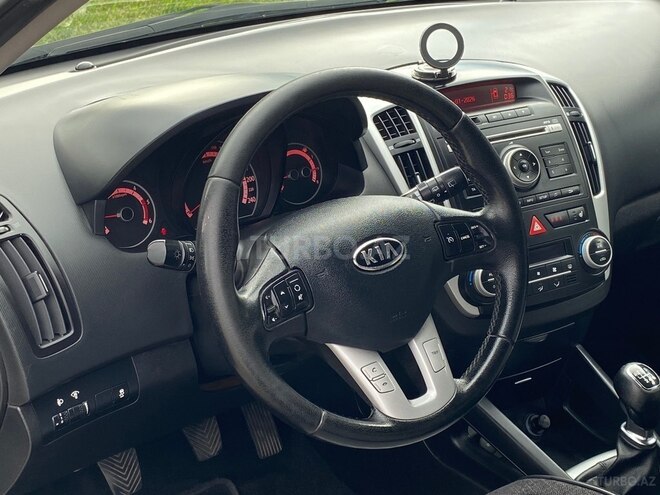 Kia  2010, 204,000 km - 1.6 l - Bakı