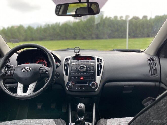 Kia  2010, 204,000 km - 1.6 l - Bakı