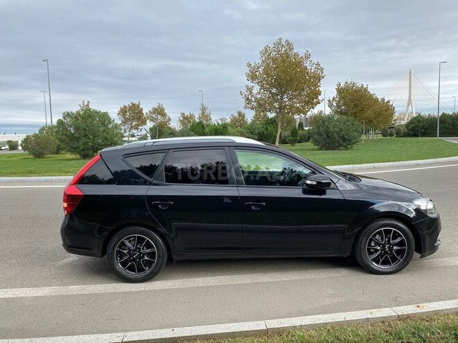 Kia  2010, 204,000 km - 1.6 l - Bakı