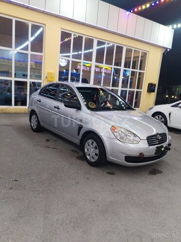 Hyundai Accent 2006, 225,000 km - 1.6 l - Ucar
