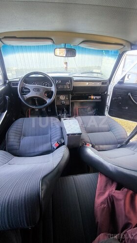 LADA (VAZ) 2107 2006, 300,000 km - 1.6 l - Ucar