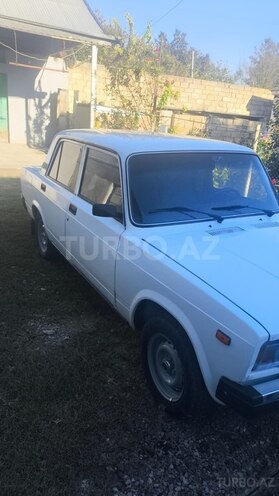 LADA (VAZ) 2107 2006, 300,000 km - 1.6 l - Ucar