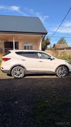 Hyundai Santa Fe 2016, 186,000 km - 2.0 л - Zaqatala