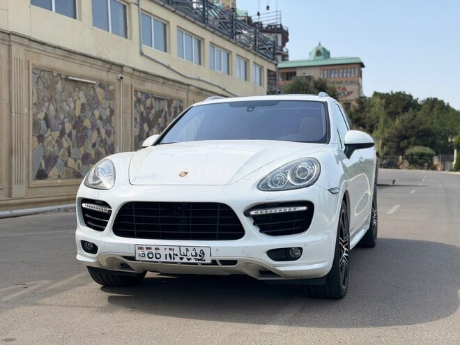 Porsche Cayenne Turbo 2012, 157,500 km - 4.8 l - Bakı