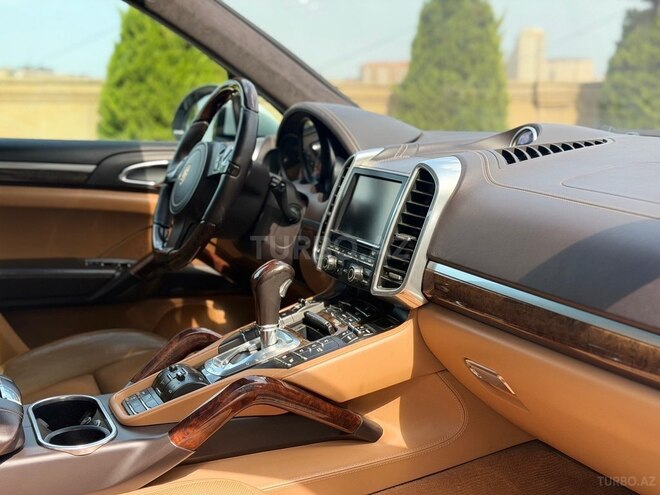 Porsche Cayenne Turbo 2012, 157,500 km - 4.8 l - Bakı