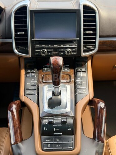 Porsche Cayenne Turbo 2012, 157,500 km - 4.8 l - Bakı