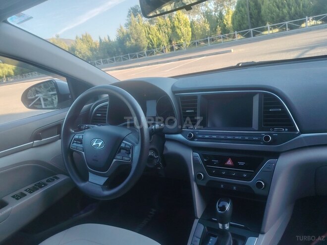 Hyundai Elantra 2018, 117,000 km - 2.0 l - Şəki