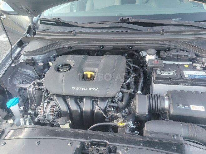 Hyundai Elantra 2018, 117,000 km - 2.0 l - Şəki