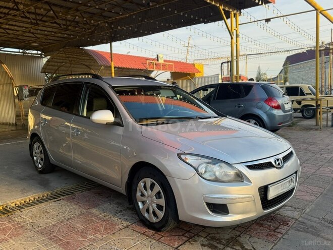 Hyundai i30 2009, 278,000 km - 1.6 l - Ağcabədi
