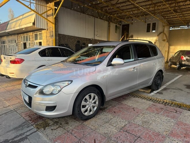 Hyundai i30 2009, 278,000 km - 1.6 l - Ağcabədi