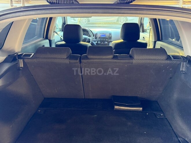 Hyundai i30 2009, 278,000 km - 1.6 l - Ağcabədi