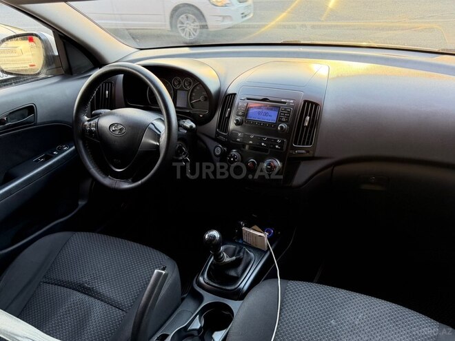 Hyundai i30 2009, 278,000 km - 1.6 l - Ağcabədi
