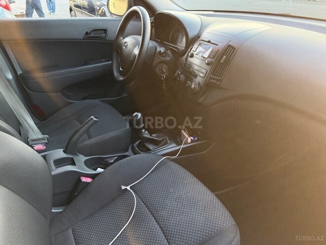 Hyundai i30 2009, 278,000 km - 1.6 l - Ağcabədi