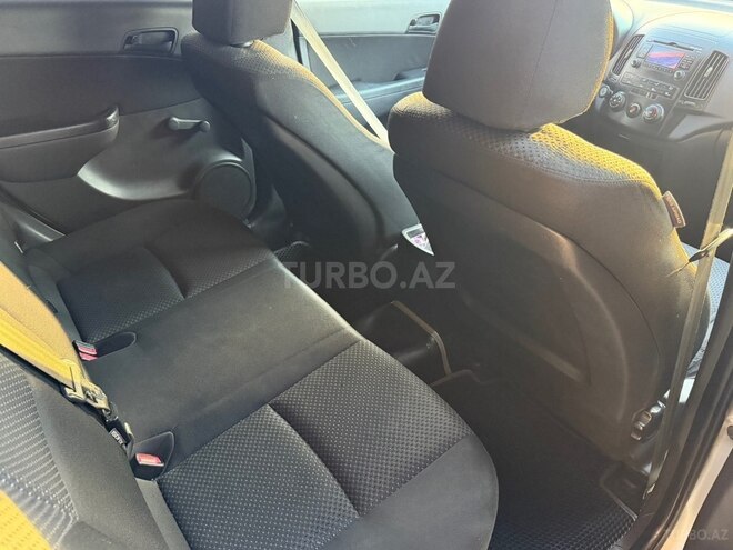 Hyundai i30 2009, 278,000 km - 1.6 l - Ağcabədi
