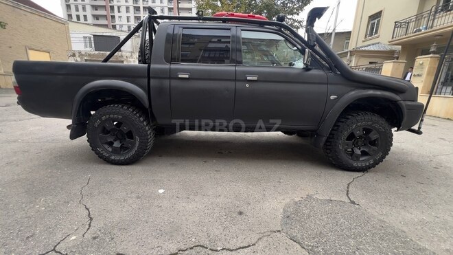Mitsubishi L200 2003, 700,000 km - 2.5 l - Bakı