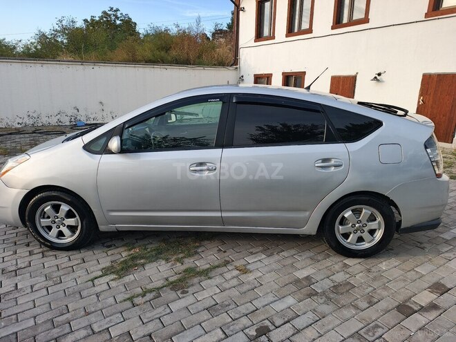 Toyota Prius 2006, 708,111 km - 1.5 l - Laçın