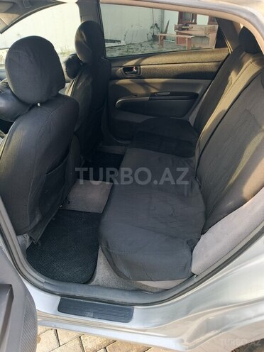 Toyota Prius 2006, 708,111 km - 1.5 l - Laçın