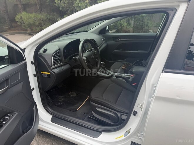 Hyundai Elantra 2017, 174,178 km - 2.0 l - Bakı