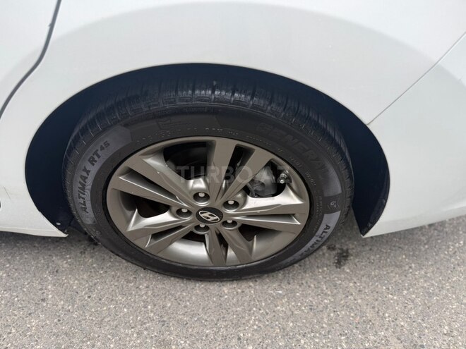 Hyundai Elantra 2017, 174,178 km - 2.0 l - Bakı