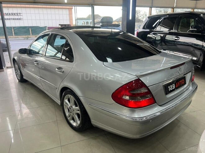 Mercedes E 240 2002, 242,400 km - 2.6 l - Bakı