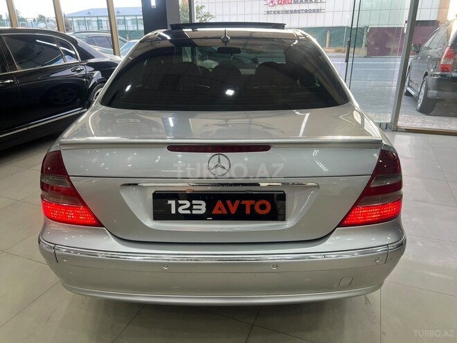 Mercedes E 240 2002, 242,400 km - 2.6 l - Bakı