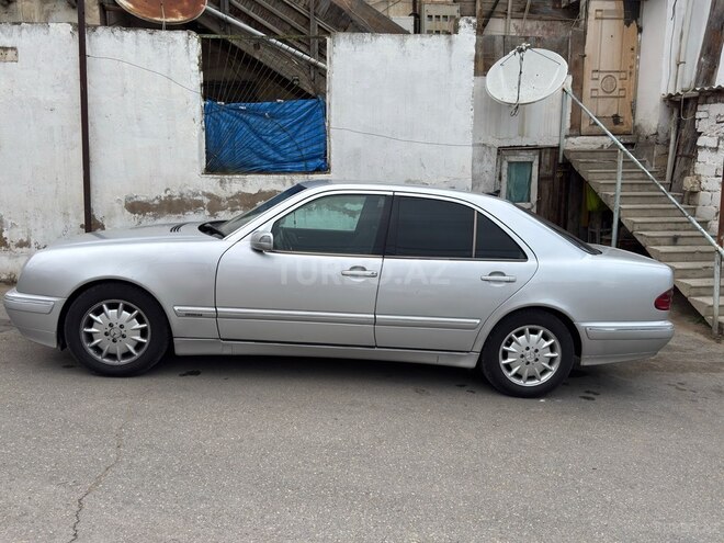 Mercedes E 220 2000, 470,000 km - 2.2 l - Bakı