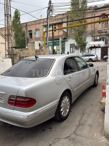 Mercedes E 220 2000, 470,000 km - 2.2 l - Bakı