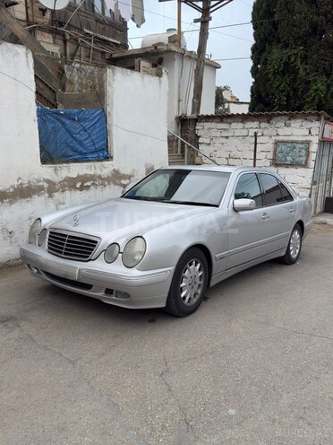 Mercedes E 220 2000, 470,000 km - 2.2 l - Bakı