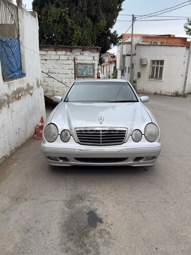 Mercedes E 220 2000, 470,000 km - 2.2 l - Bakı