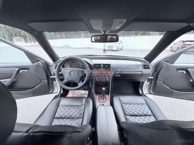 Mercedes C 220 2000, 355,555 km - 2.2 л - Sumqayıt