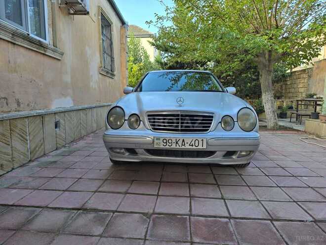 Mercedes E 220 2001, 314,500 km - 2.2 l - Sumqayıt