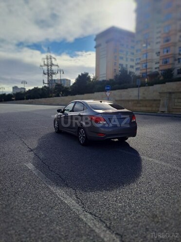 Hyundai Accent 2017, 173,809 km - 1.6 l - Bakı