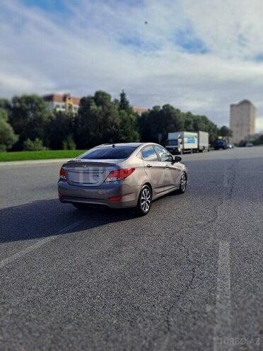 Hyundai Accent 2017, 173,809 km - 1.6 l - Bakı